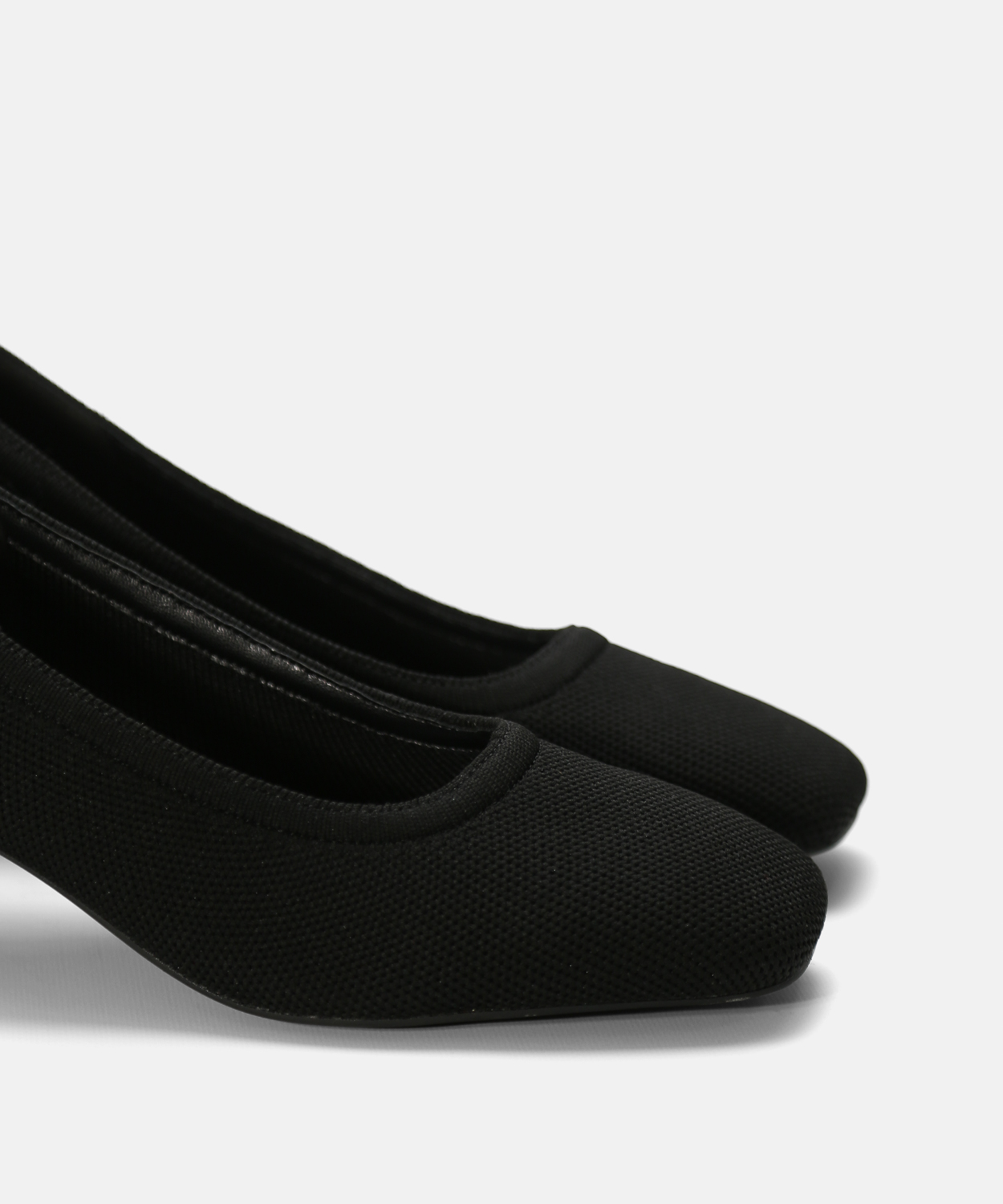 Sapato de salto sal&atilde;o image number null